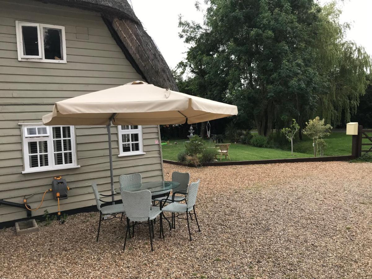 Old Thatch Bambers Green テイクリー エクステリア 写真